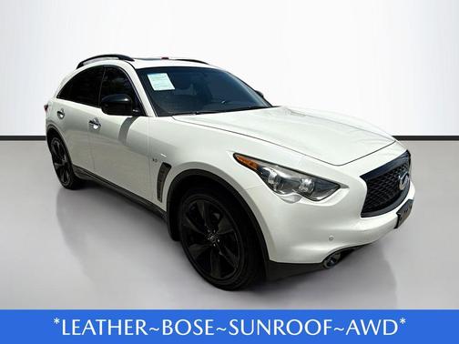 2017 INFINITI QX70 Base