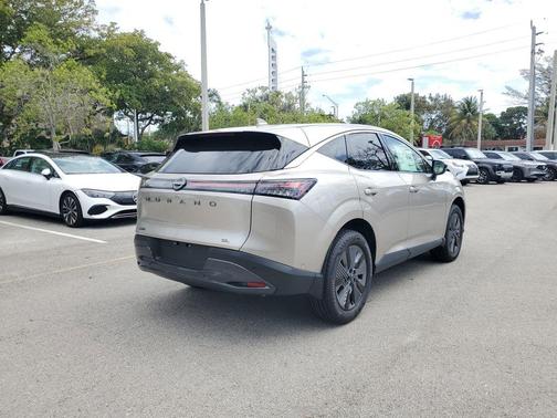 2025 Nissan Murano SL