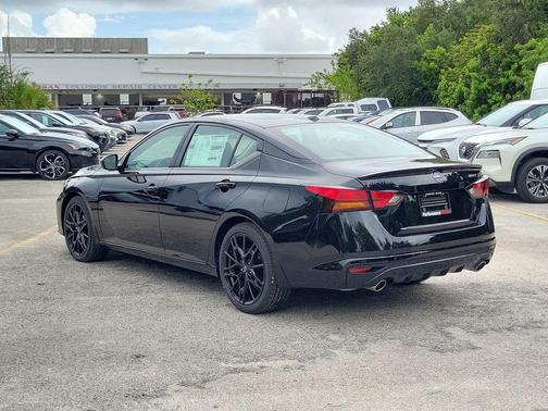 Black 2026 Nissan Altima 2.5 SR