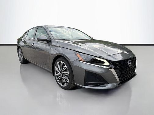 2025 Nissan Altima SL