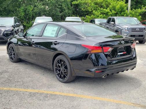 Black 2026 Nissan Altima 2.5 SR