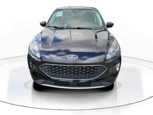 Black Metallic 2022 Ford Escape SEL