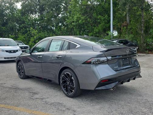 Gun Metallic 2026 Nissan Sentra SR