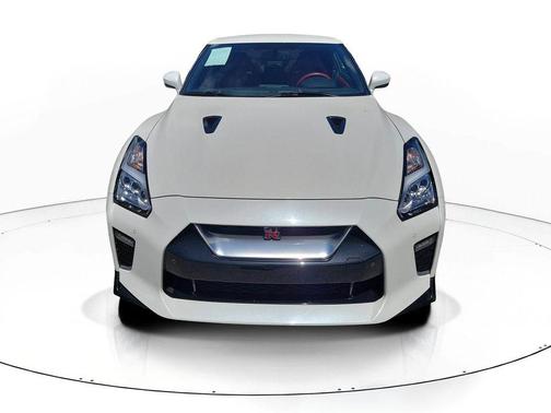2021 Nissan GT-R Premium
