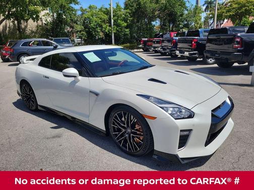 2021 Nissan GT-R Premium