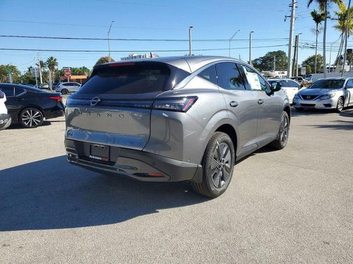 2025 Nissan Murano SL
