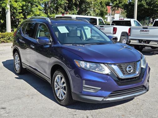 2017 Nissan Rogue SV