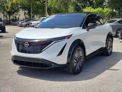 2t Wht Blk Roof 2024 Nissan ARIYA EVOLVE+