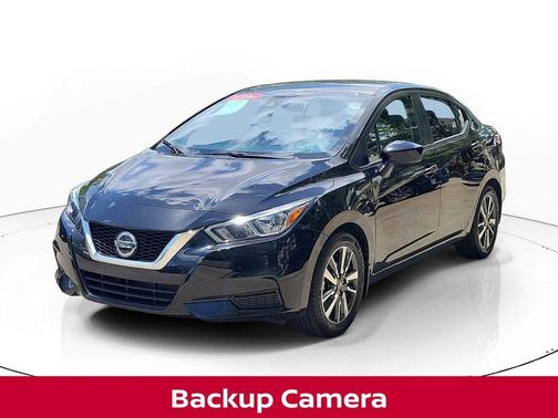 Black 2022 Nissan Versa 1.6 SV