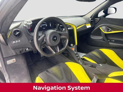 2025 McLaren 750S Base