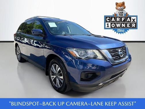 2020 Nissan Pathfinder S