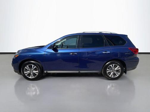 2020 Nissan Pathfinder S