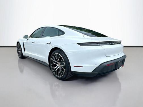 2022 Porsche Taycan Base