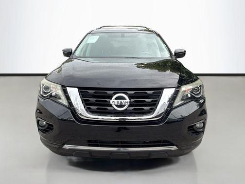 2017 Nissan Pathfinder Platinum