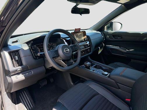 2025 Nissan Pathfinder Rock Creek