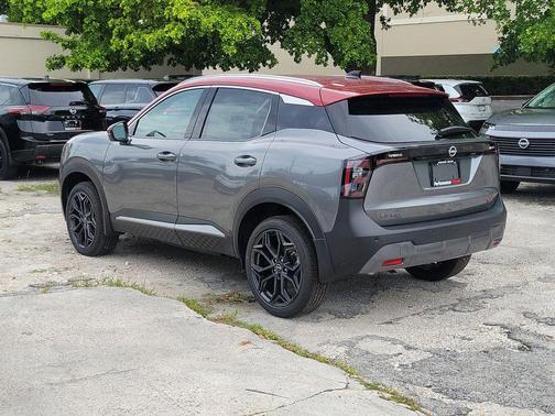 Gun Metallic 2026 Nissan Kicks SR