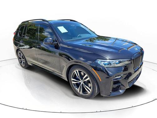 Black Sapphire Metallic 2020 BMW X7 M50i