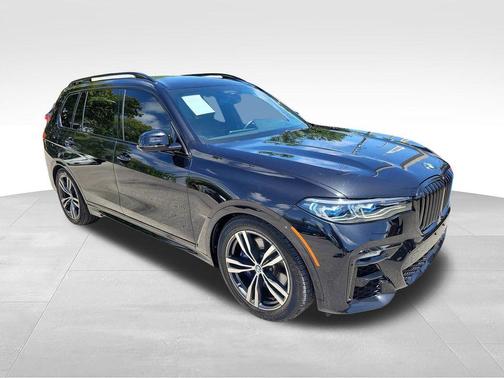 Black Sapphire Metallic 2020 BMW X7 M50i