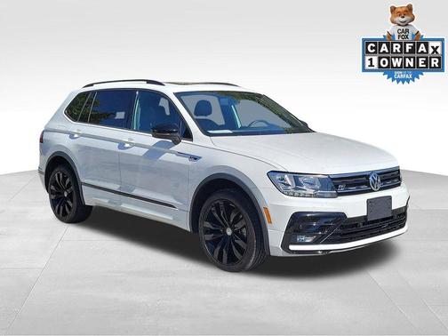 Pure White 2020 Volkswagen Tiguan 2.0T SE R-Line Black