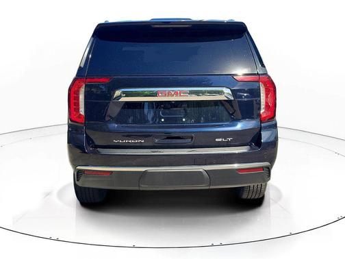 Midnight Blue Metallic 2021 GMC Yukon SLT