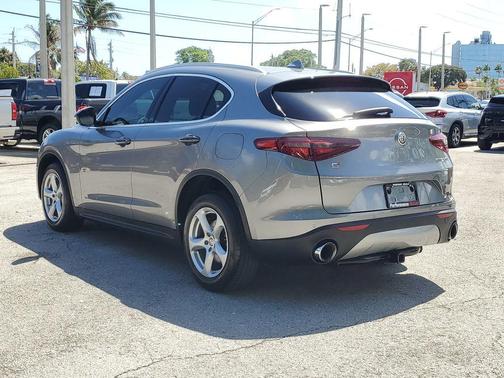 Stromboli Gray Metallic 2018 Alfa Romeo Stelvio Base