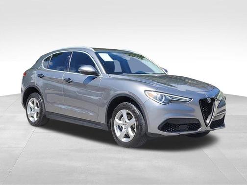 Stromboli Gray Metallic 2018 Alfa Romeo Stelvio Base