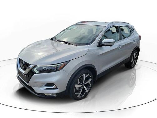 2022 Nissan Rogue Sport SL