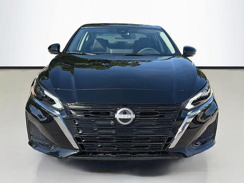 2025 Nissan Altima SL