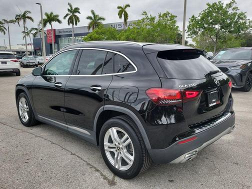 2022 Mercedes-Benz GLA 250 Base