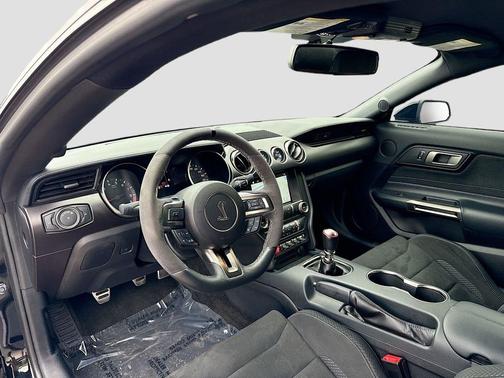 2018 Ford Shelby GT350 Base