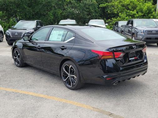 Black 2026 Nissan Altima 2.5 SR