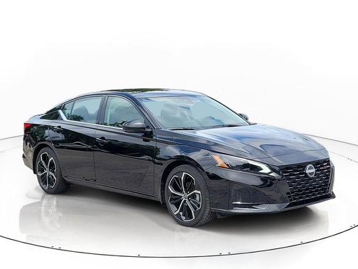Black 2026 Nissan Altima 2.5 SR