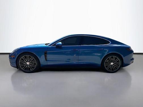 2017 Porsche Panamera 4S