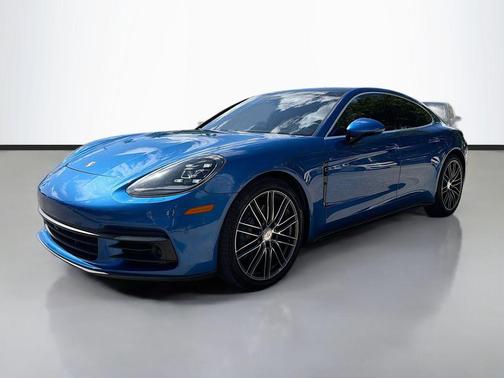 2017 Porsche Panamera 4S