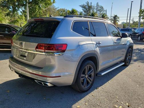 2021 Volkswagen Atlas 3.6 V6 SE w/ Technology R-Line