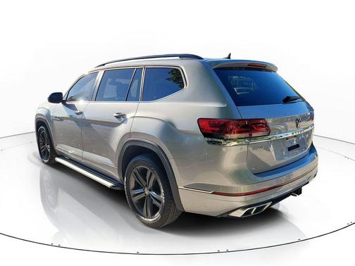 2021 Volkswagen Atlas 3.6 V6 SE w/ Technology R-Line