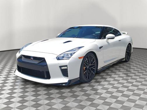 2021 Nissan GT-R Premium