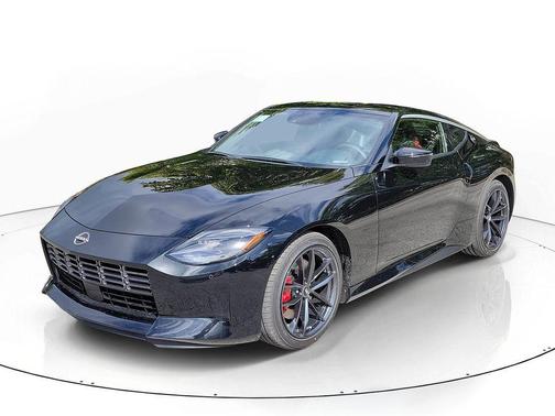 Black (P) 2026 Nissan Z performance