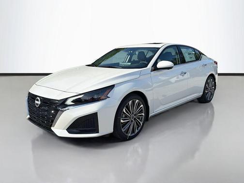 2025 Nissan Altima SL