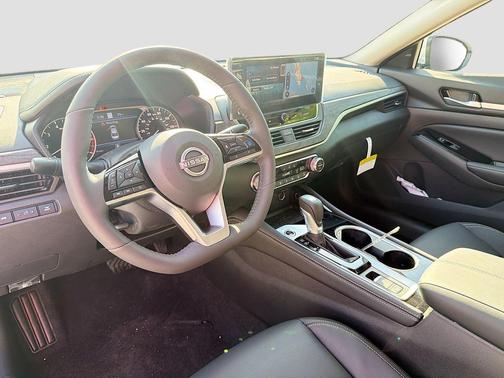 2025 Nissan Altima SL