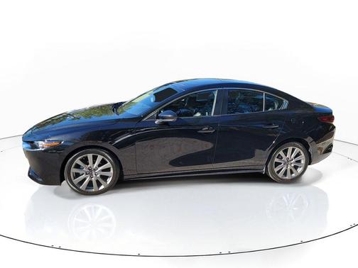 Jet Black Mica 2022 Mazda Mazda3 FWD w/Preferred Package