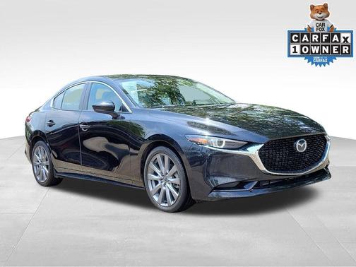 Jet Black Mica 2022 Mazda Mazda3 FWD w/Preferred Package