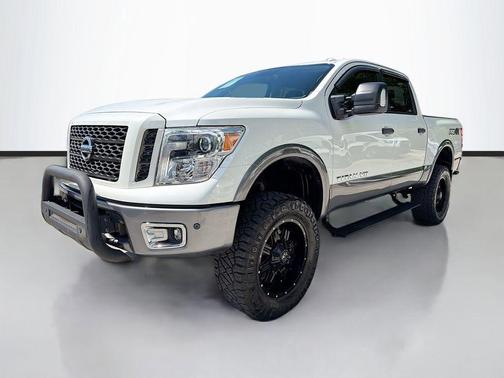 2019 Nissan Titan PRO-4X