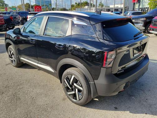 Super Black 2026 Nissan Kicks SV