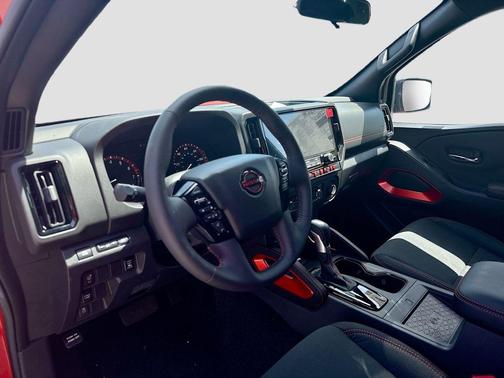 2025 Nissan Frontier PRO-X