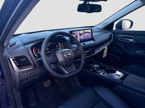 2025 Nissan Rogue Platinum