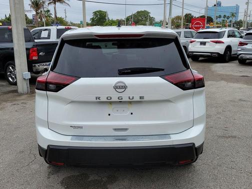Everest White P 2026 Nissan Rogue SV