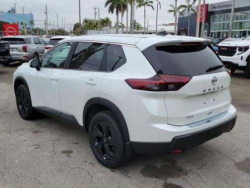 Everest White P 2026 Nissan Rogue SV