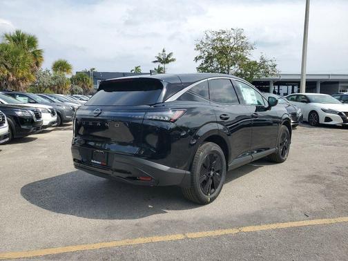 2025 Nissan Murano SV
