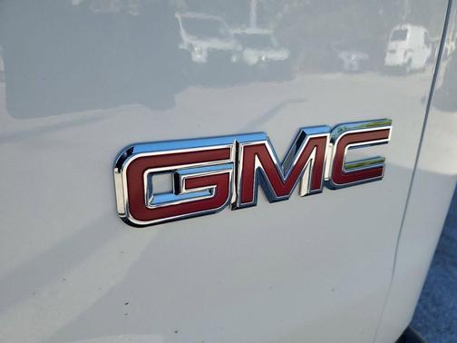 2023 GMC Savana 3500 LS